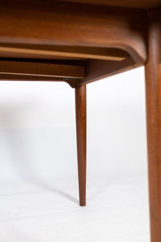 Dining table in teak with extentions of danish design from the 1960s.