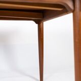 Table à manger en teck avec des extensions de design danois des années 1960.