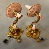 Italian chandelier in bronze and flowers in porcelain with his 2 appliques