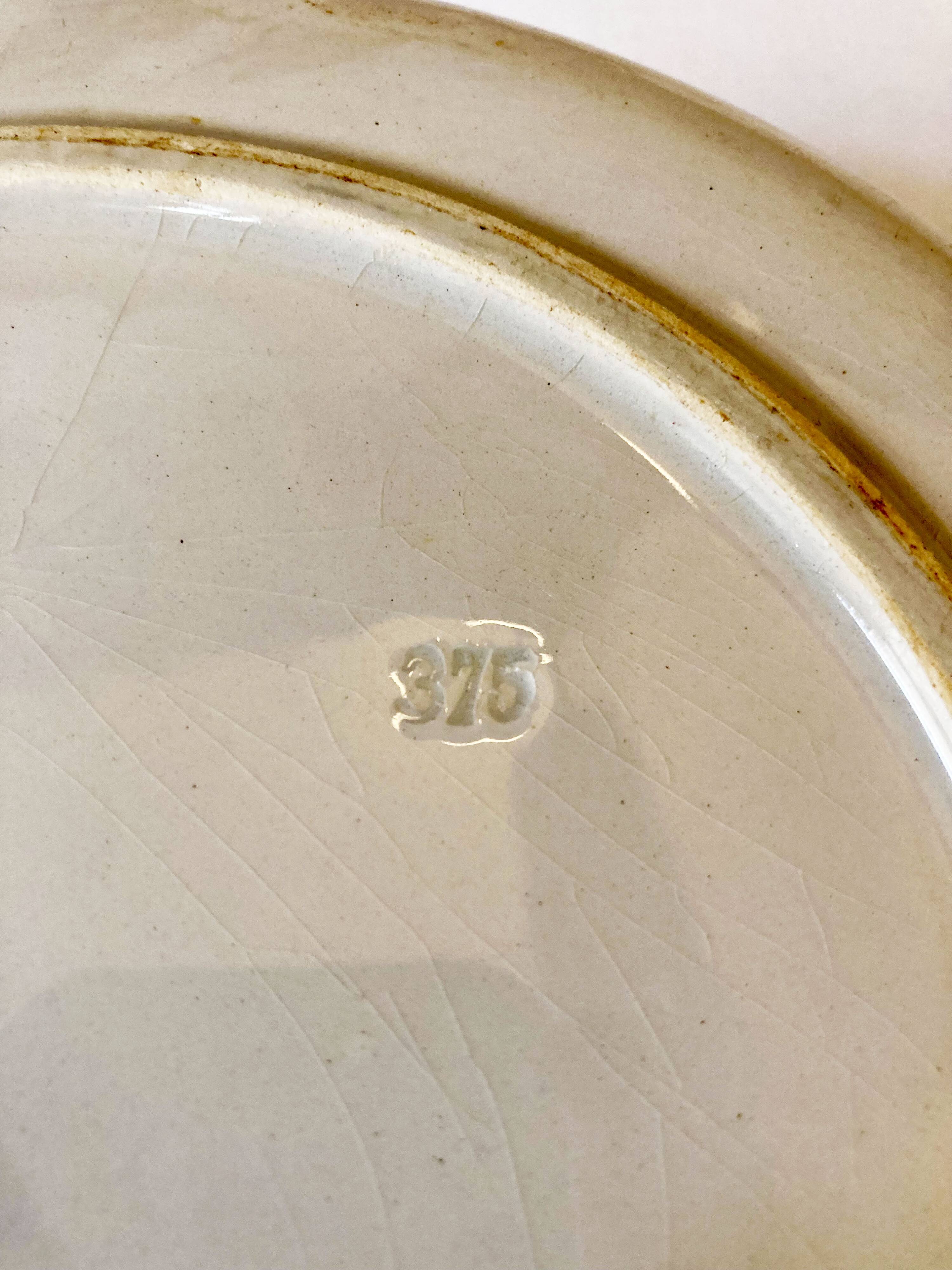 Dish with rose decoration