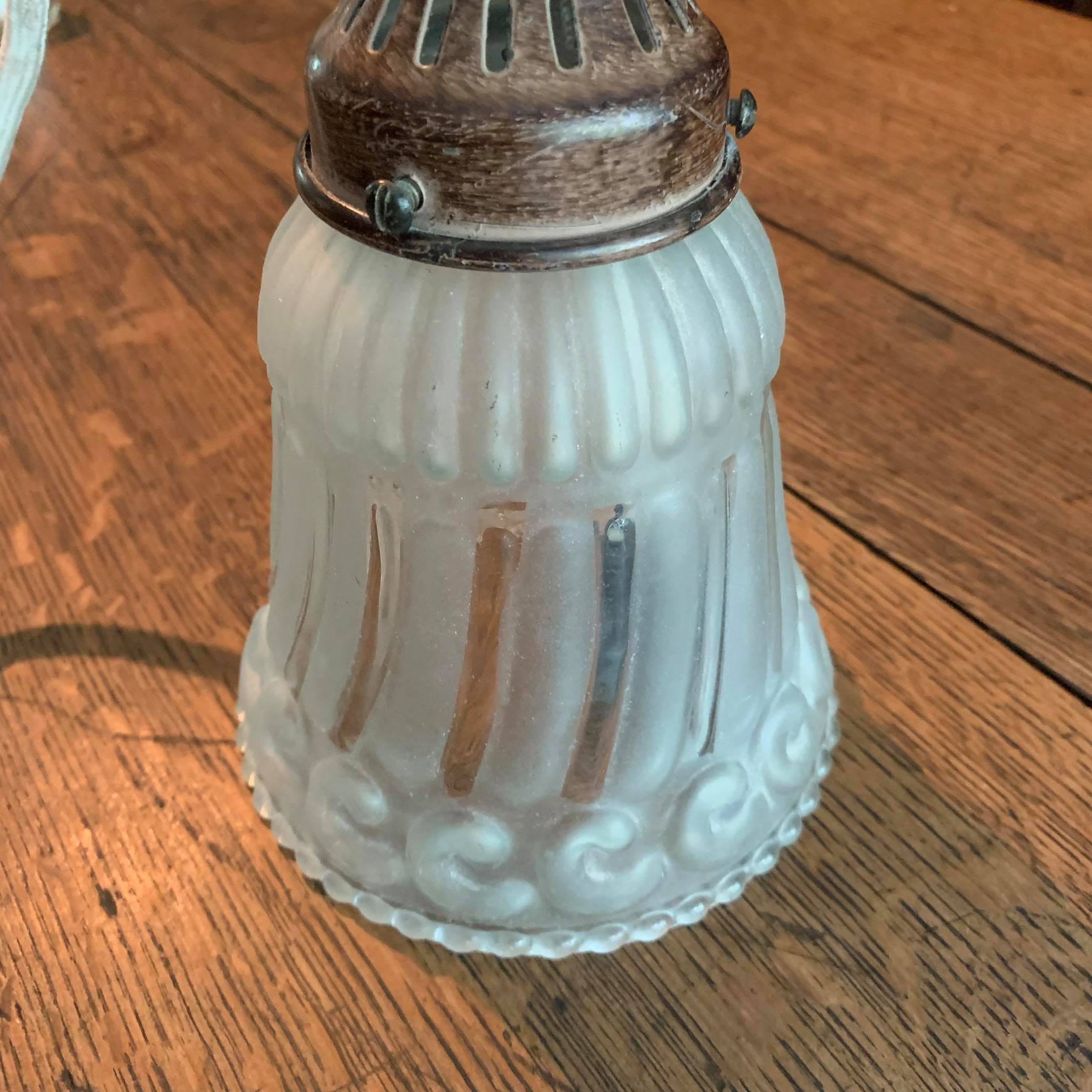 Frosted pressed molded glass suspension
