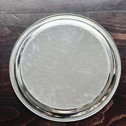 Round vintage silver-plated tray - Engraved pattern
