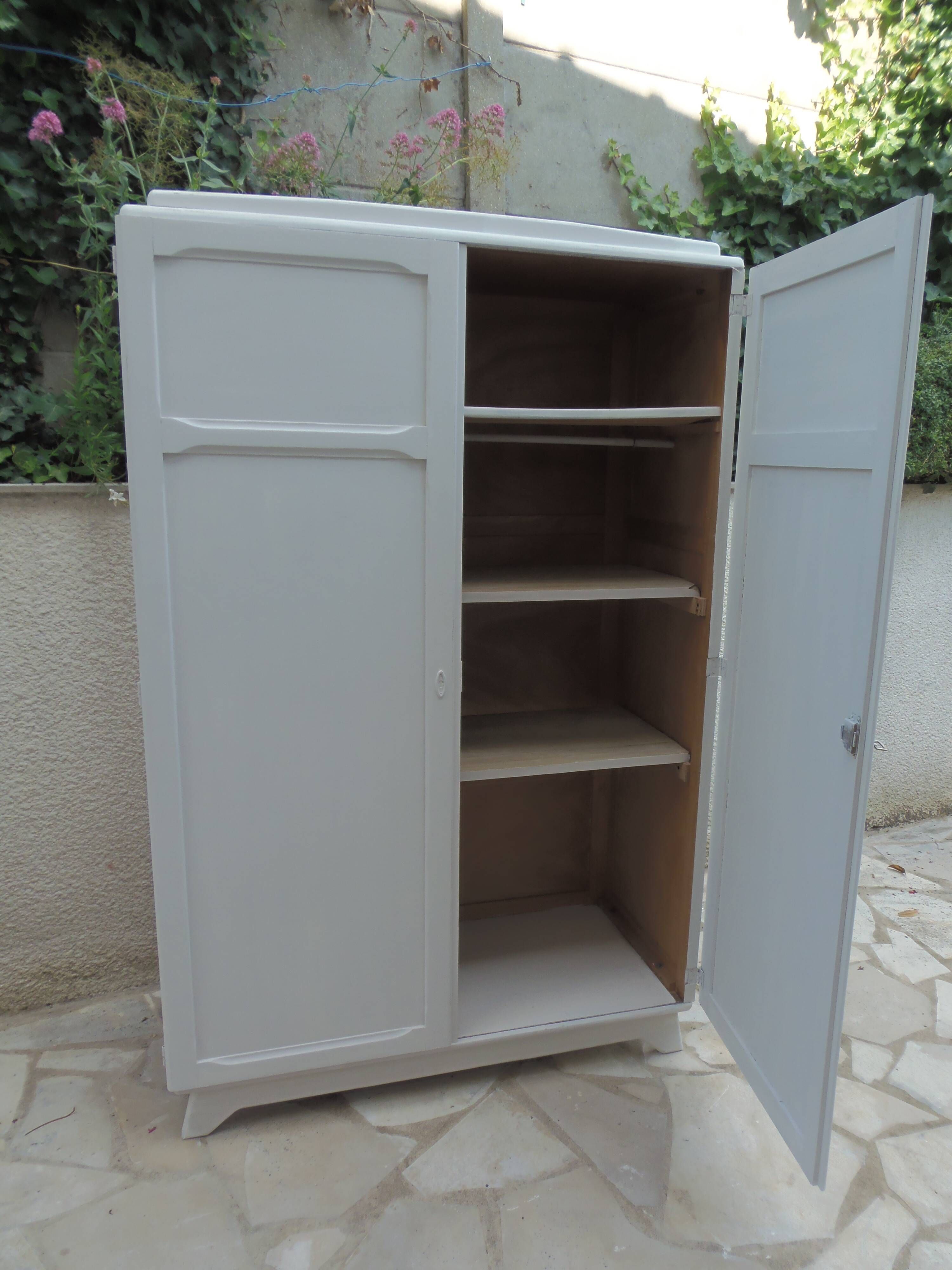 1950s wardrobe, 2 doors, one bar, 3 shelves, re-enchanted in pearl gray with waxed finish.