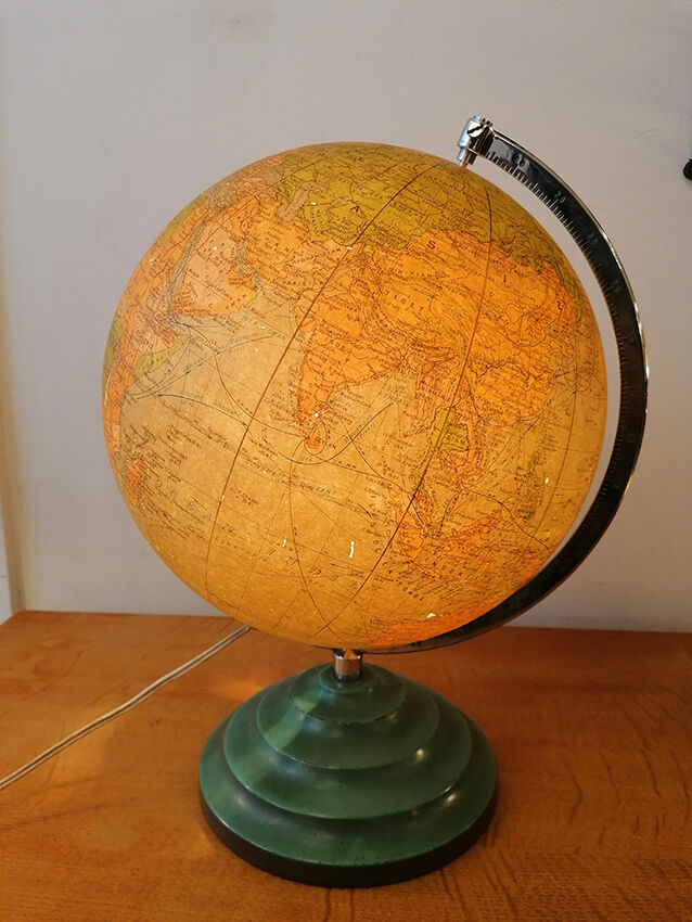 Luminous glass terestre globe, Perrina - Paris, 1940-50
