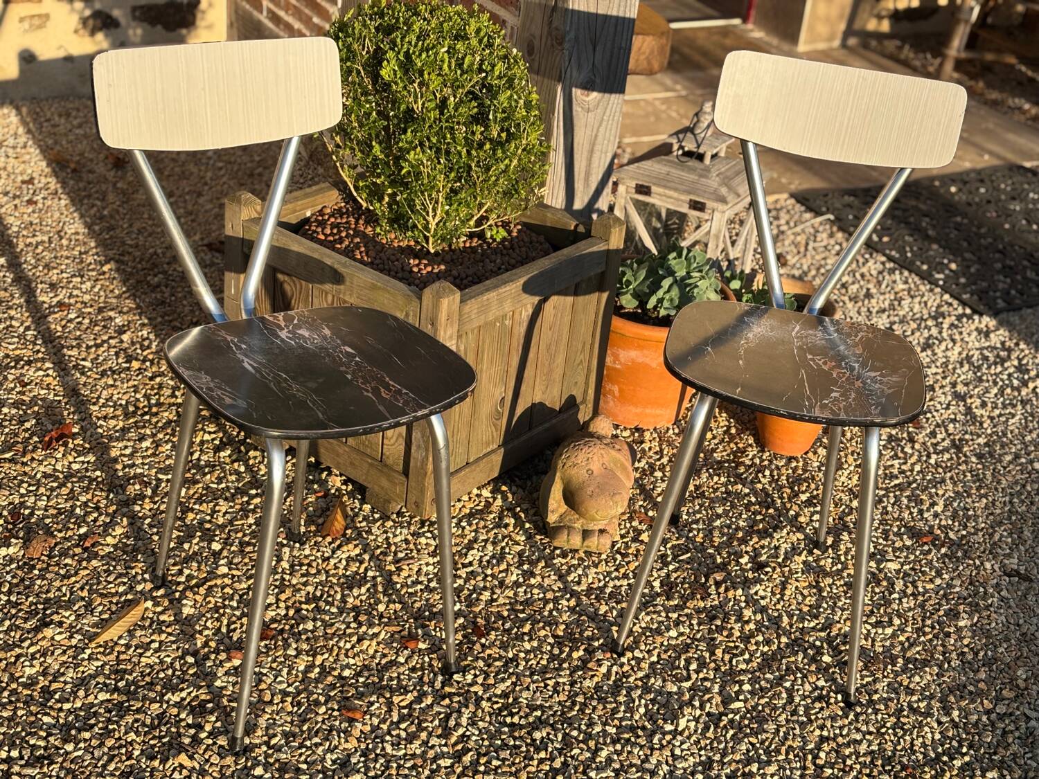 2 vintage formica chairs