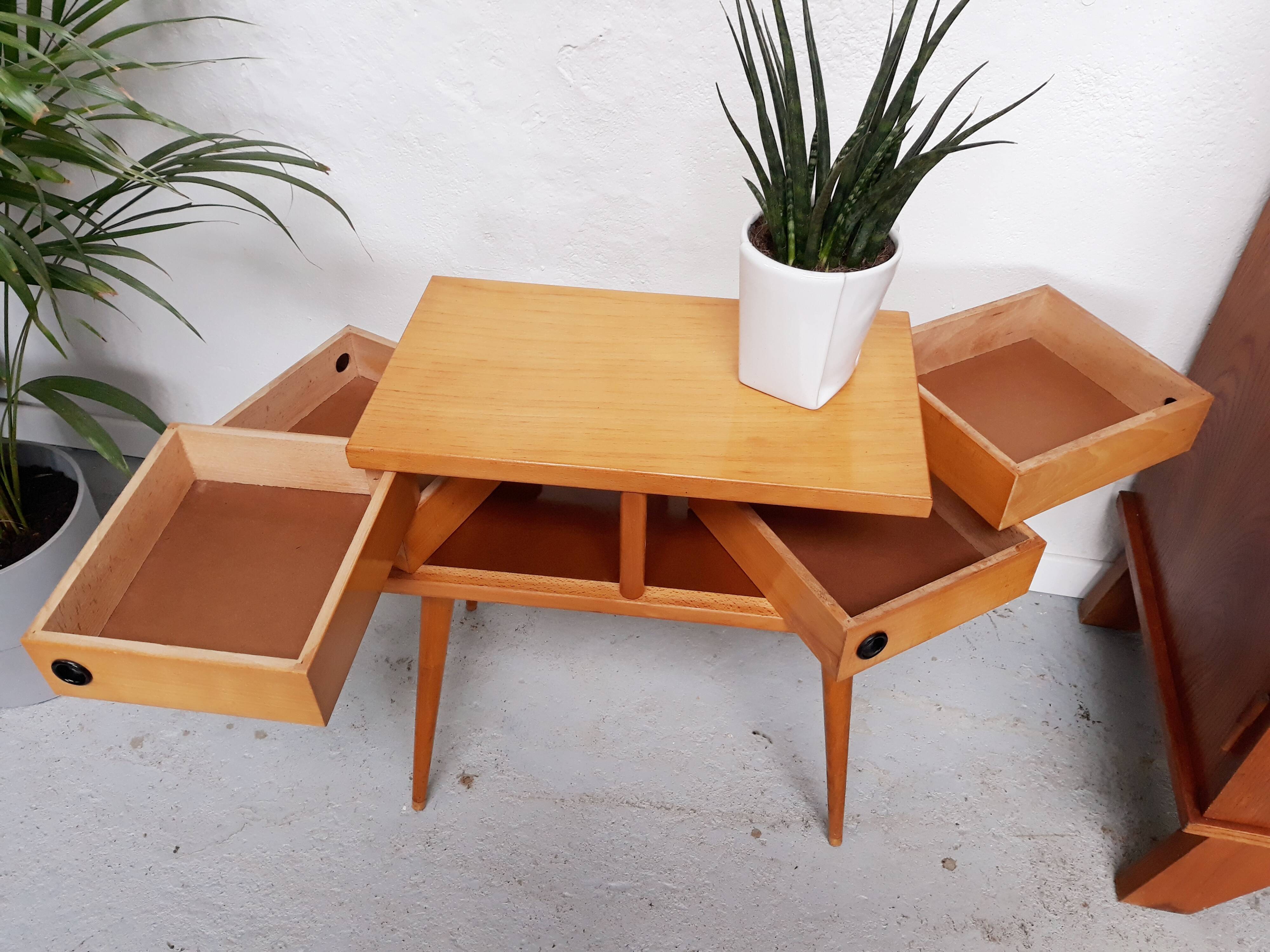 Vintage compass feet sewing worker