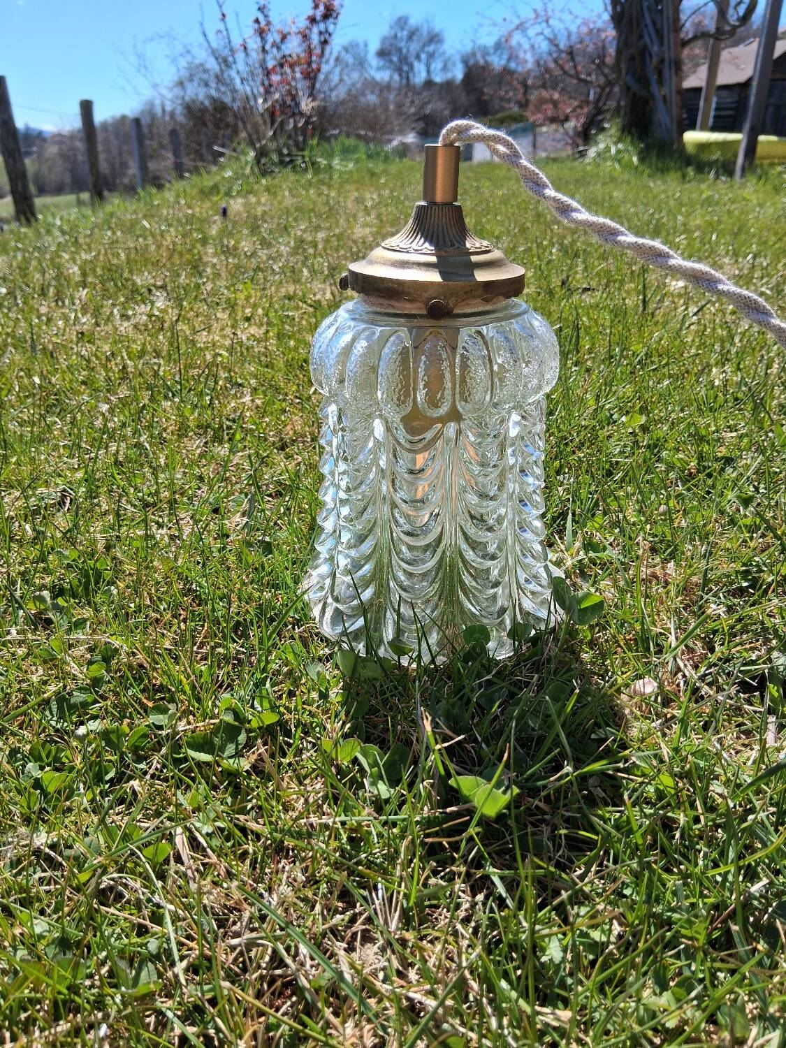 Baladeuse / Veilleuse vintage en verre ciselé