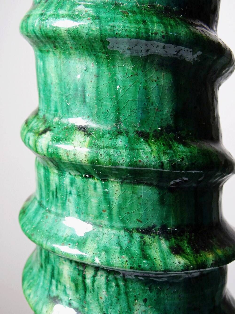 Large Tamegroute candlestick in green glazed terracotta, Morocco, 1960s-1970s.