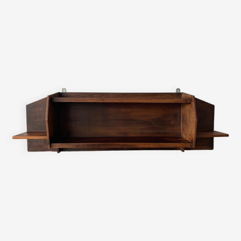 Wall shelf in wood