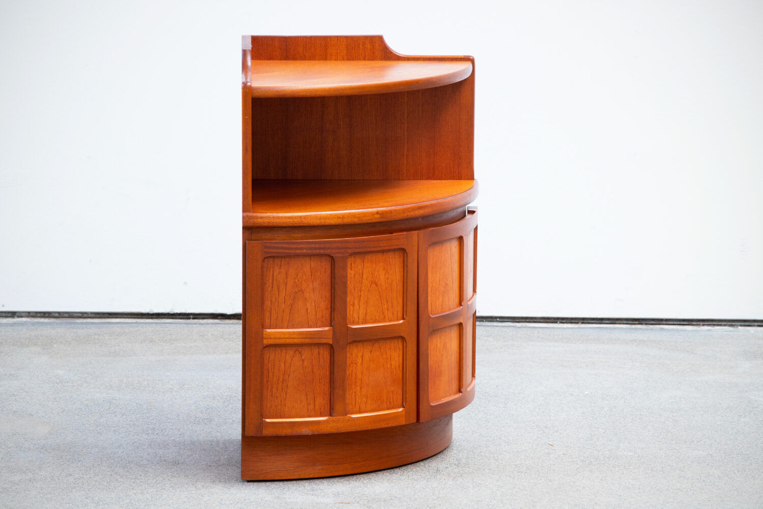 Vintage Scandinavian corner furniture / buffet 1960