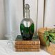 Carafe ou flacon en verre vert et étain
