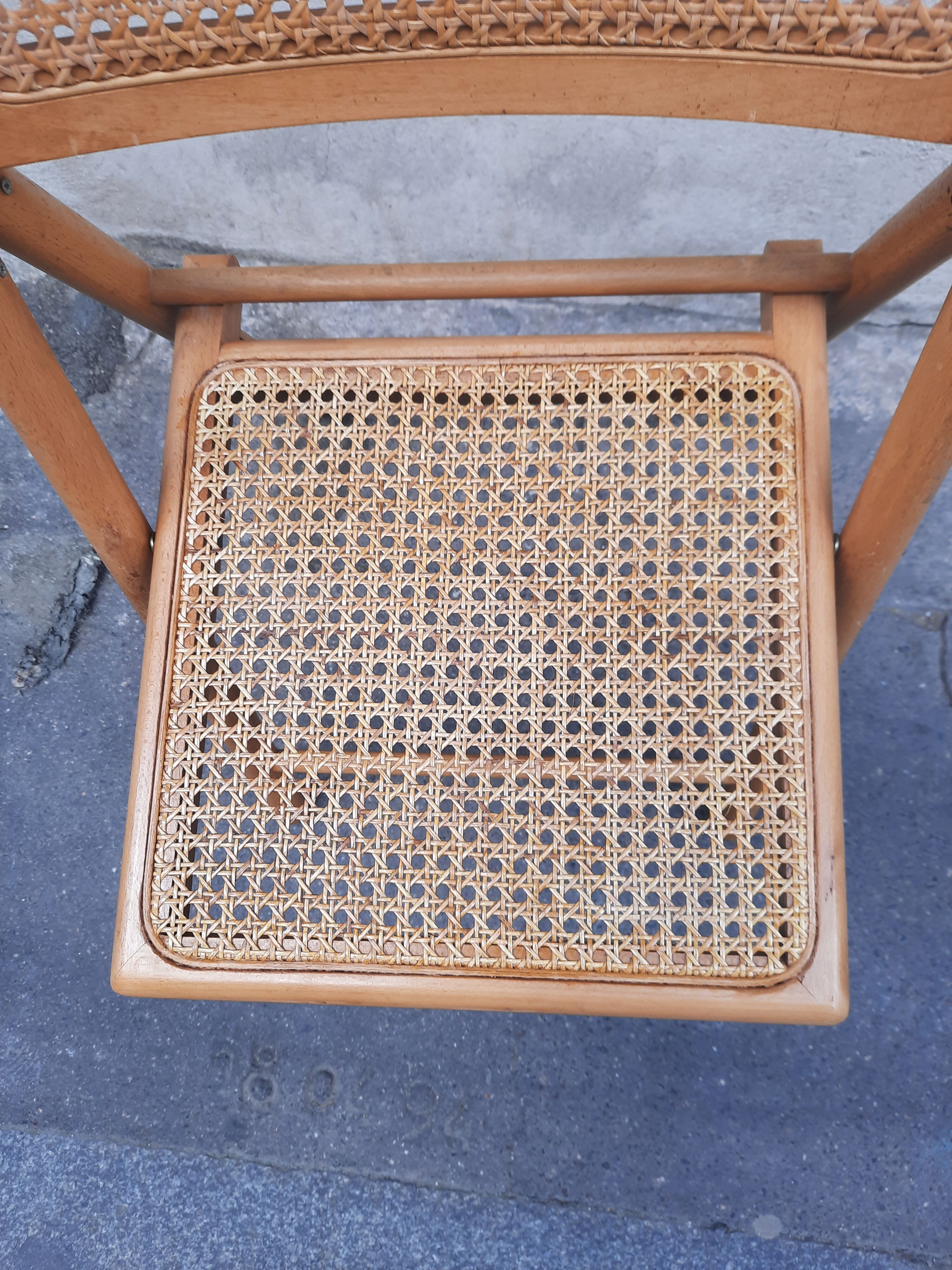 Folding chair