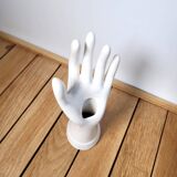 White soliflore ring sizer with bracelets