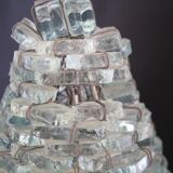 Glass pyramid lamp