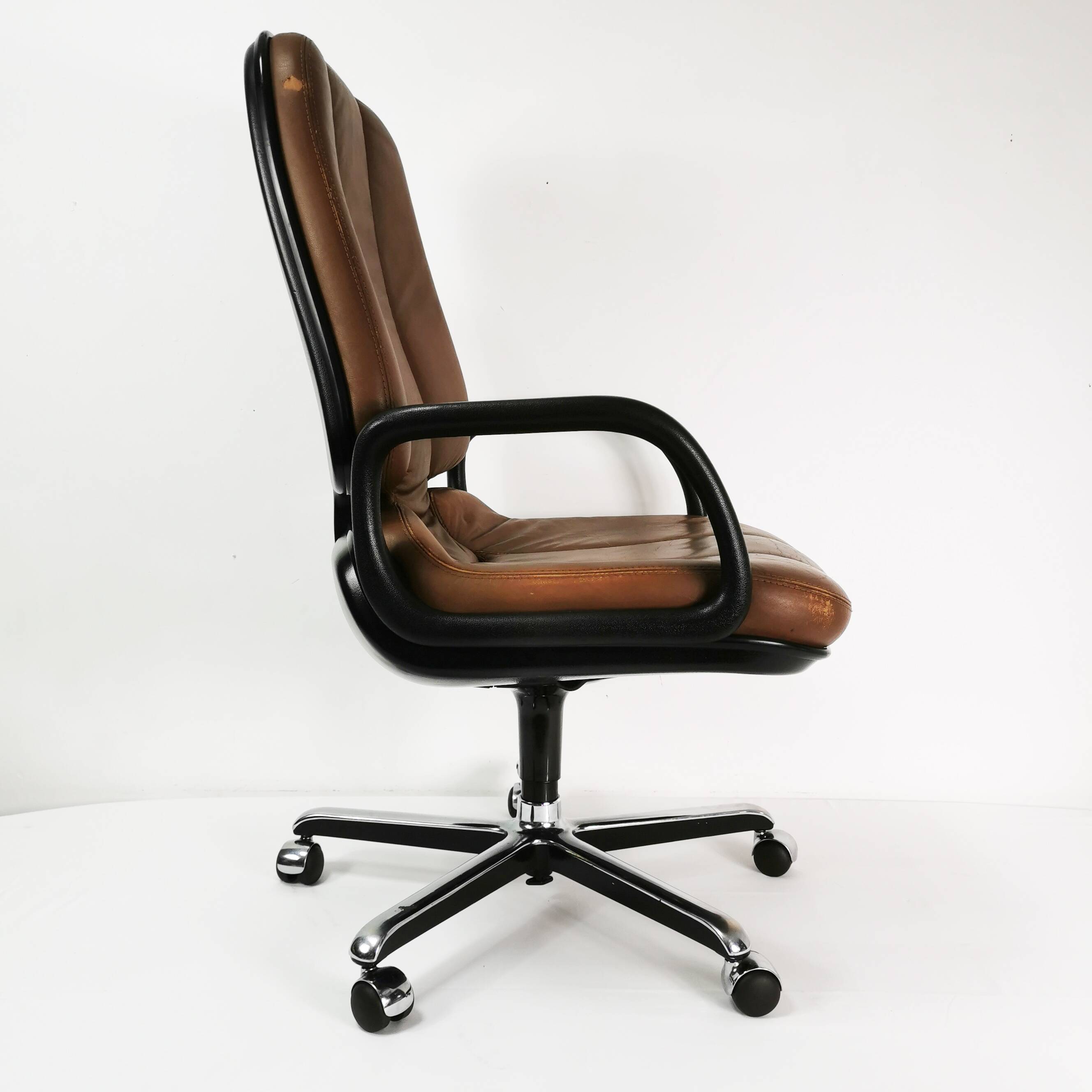 Leather desk chair, Vitra, designed by Wolfgang Mueller, 1970s.