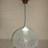 Chandelier in scratched glass and moiré rim