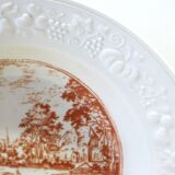 6 vintage white Augusty porcelain soup plates in very good condition.