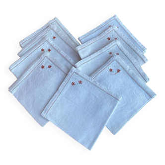 9 embroidered towels