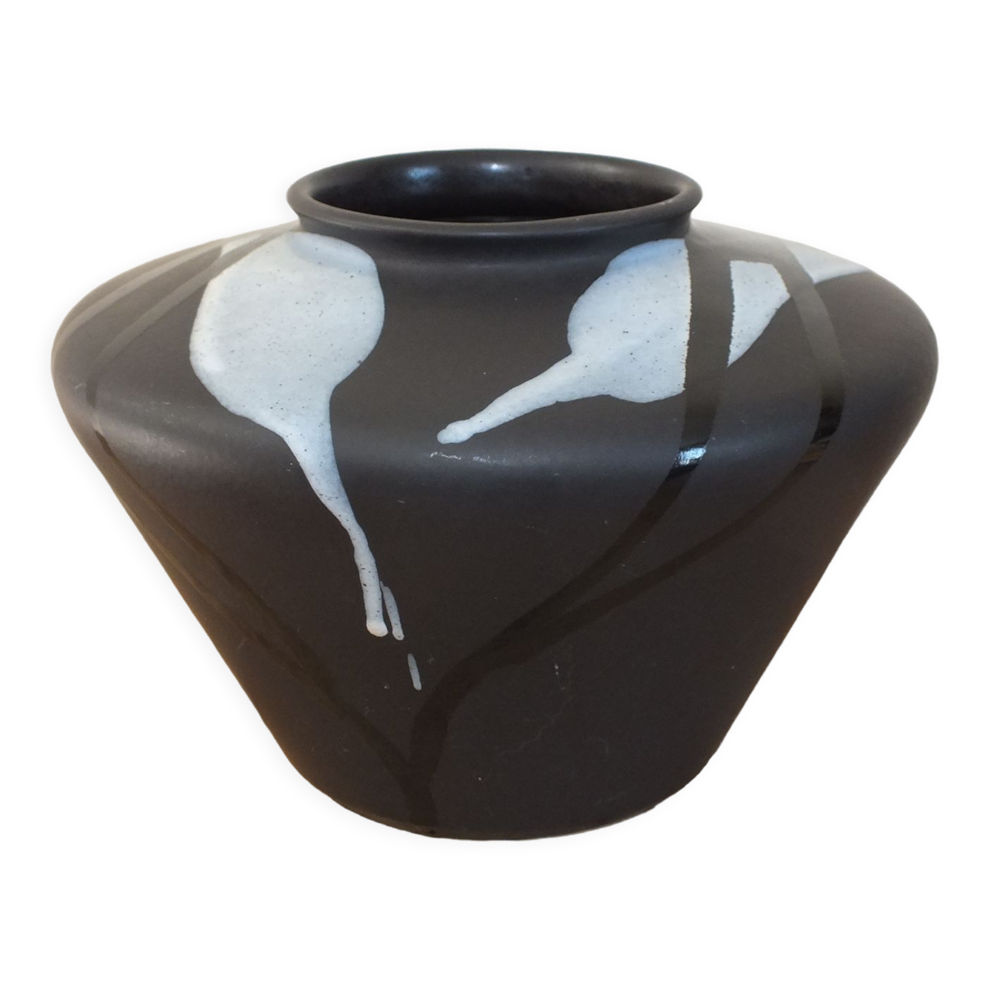 Vintage vase graphic black West Germany