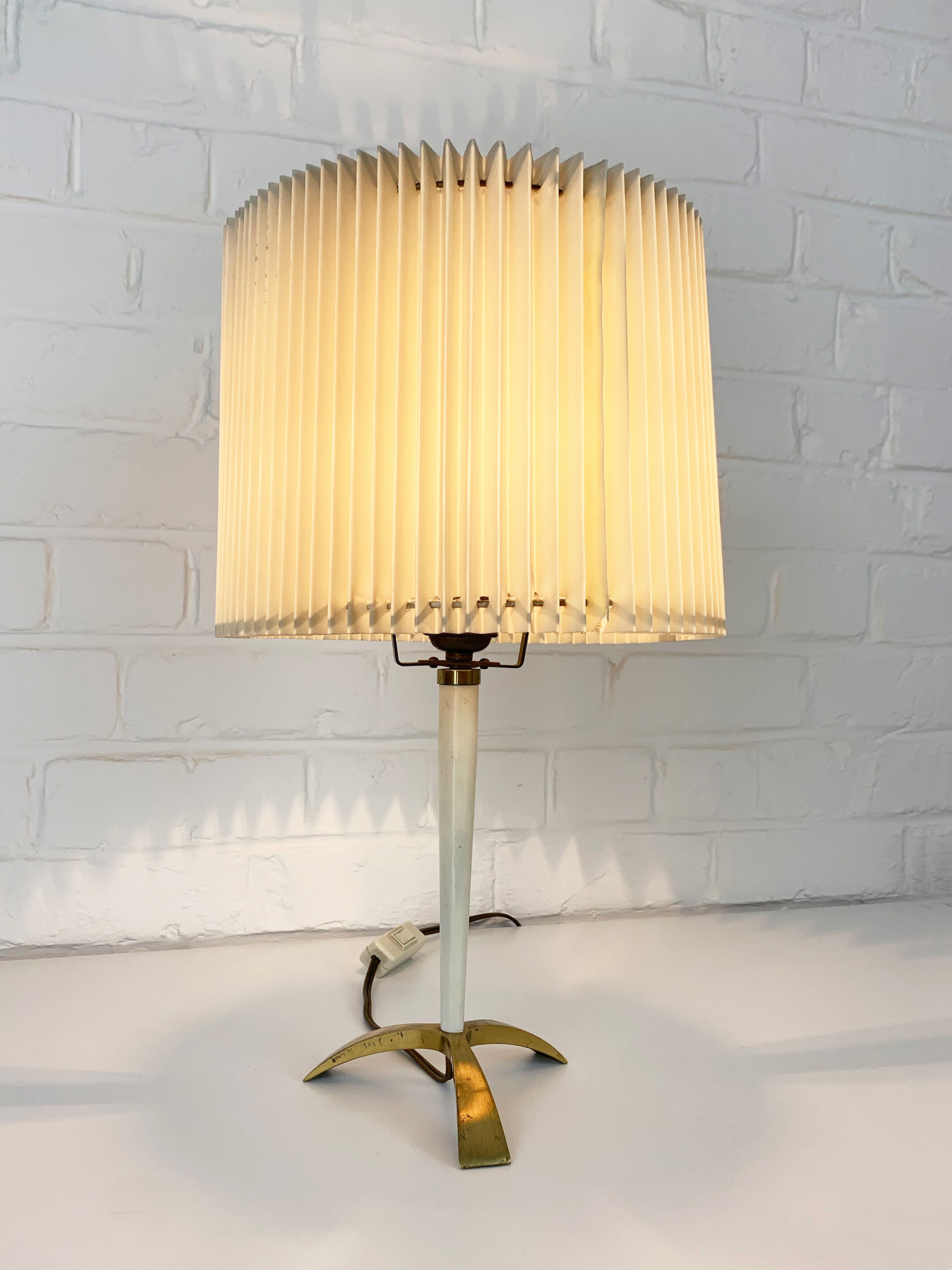 Modernist Table Lamp by J.T. Kalmar, Austria, Mid-Century Brass