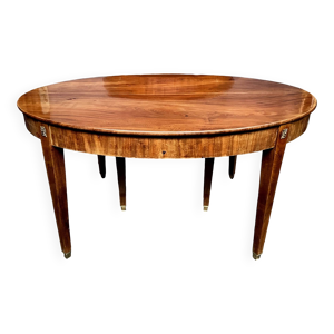 table de style empire.