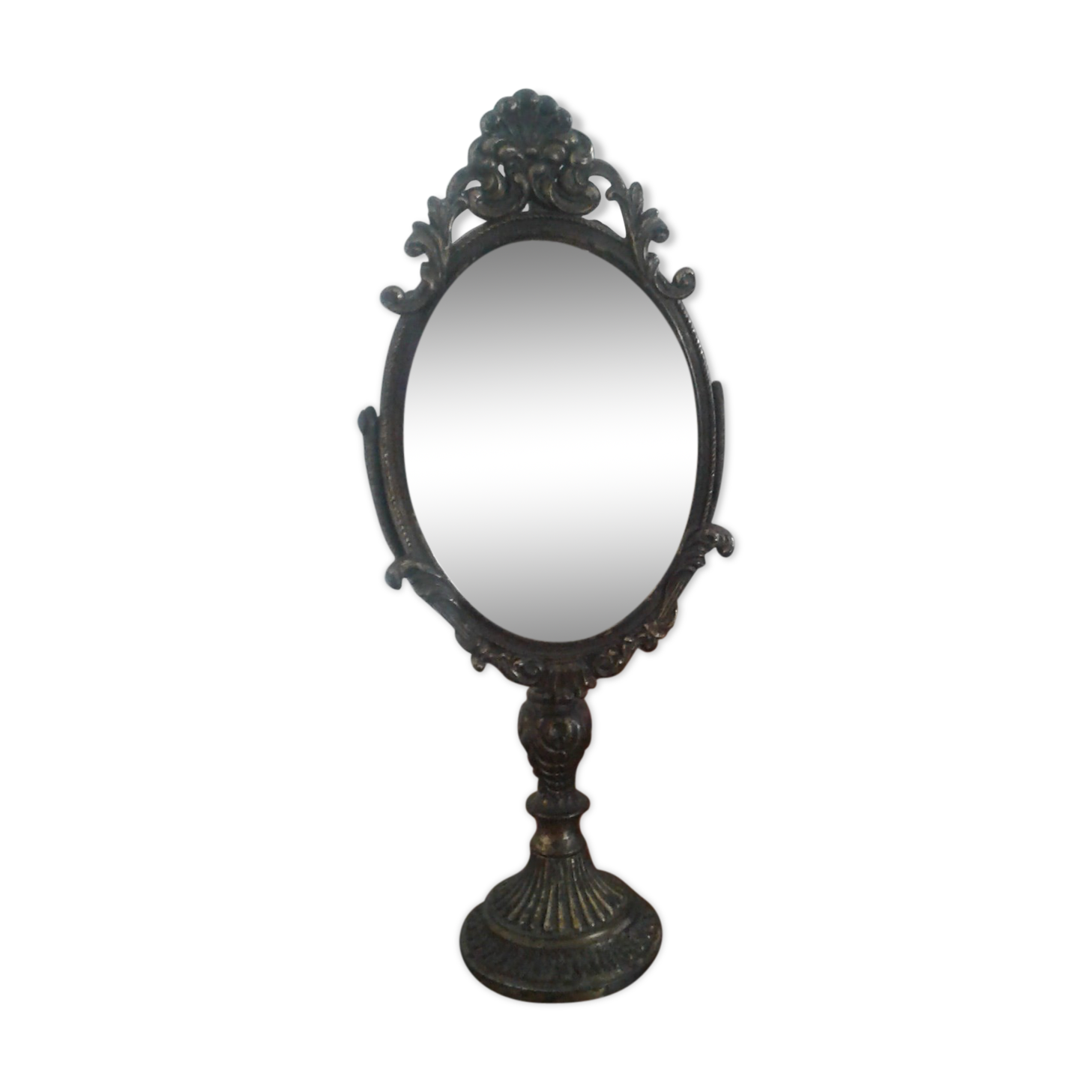 Little psyche mirror to pose old vintage