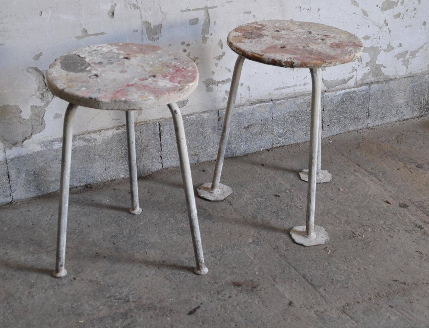 Set of 2 grey workshop stools in wood and metal, 1970s, industrial style.