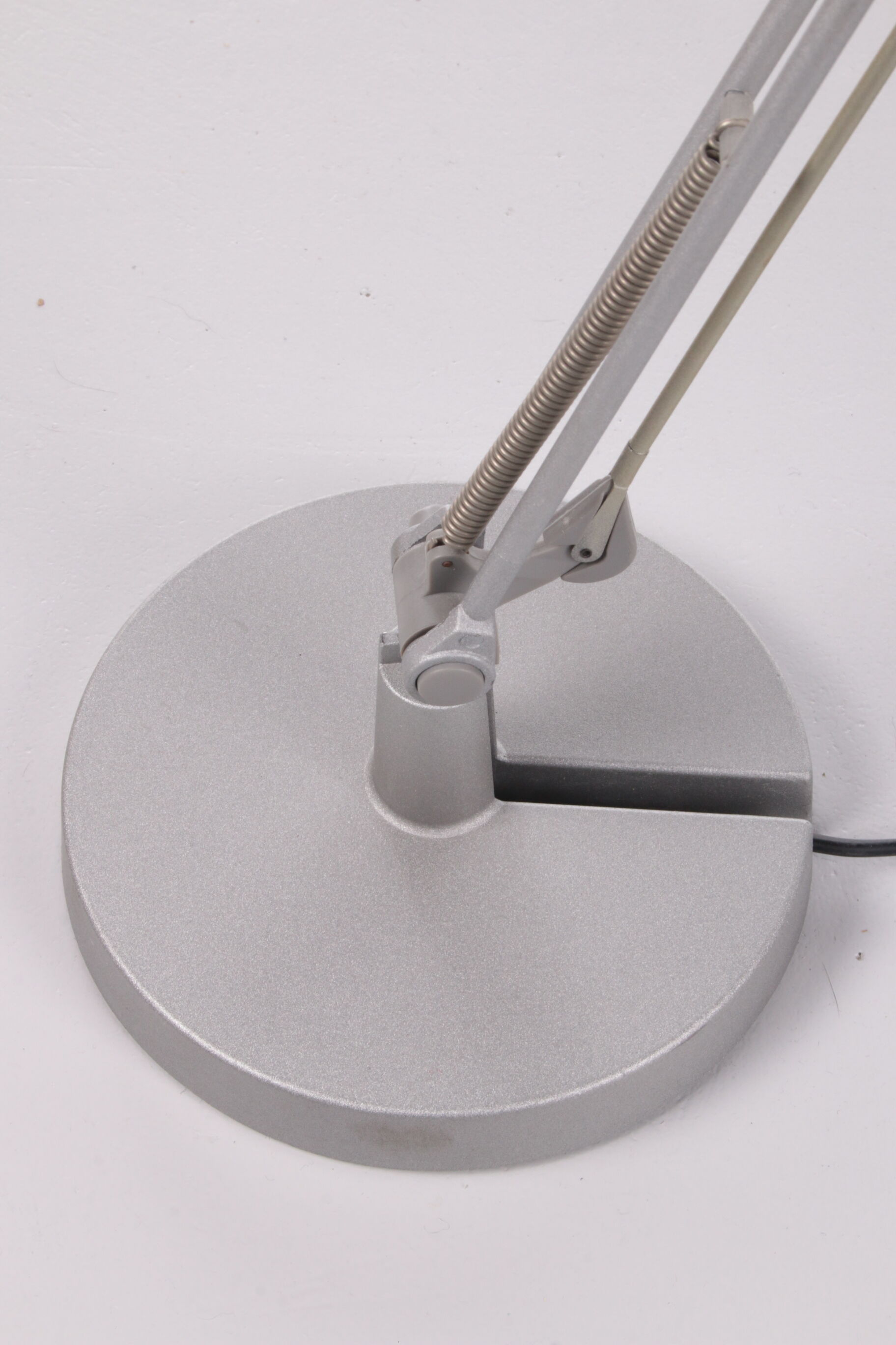 Desk table lamp Model Berenice made by Luce Plan.