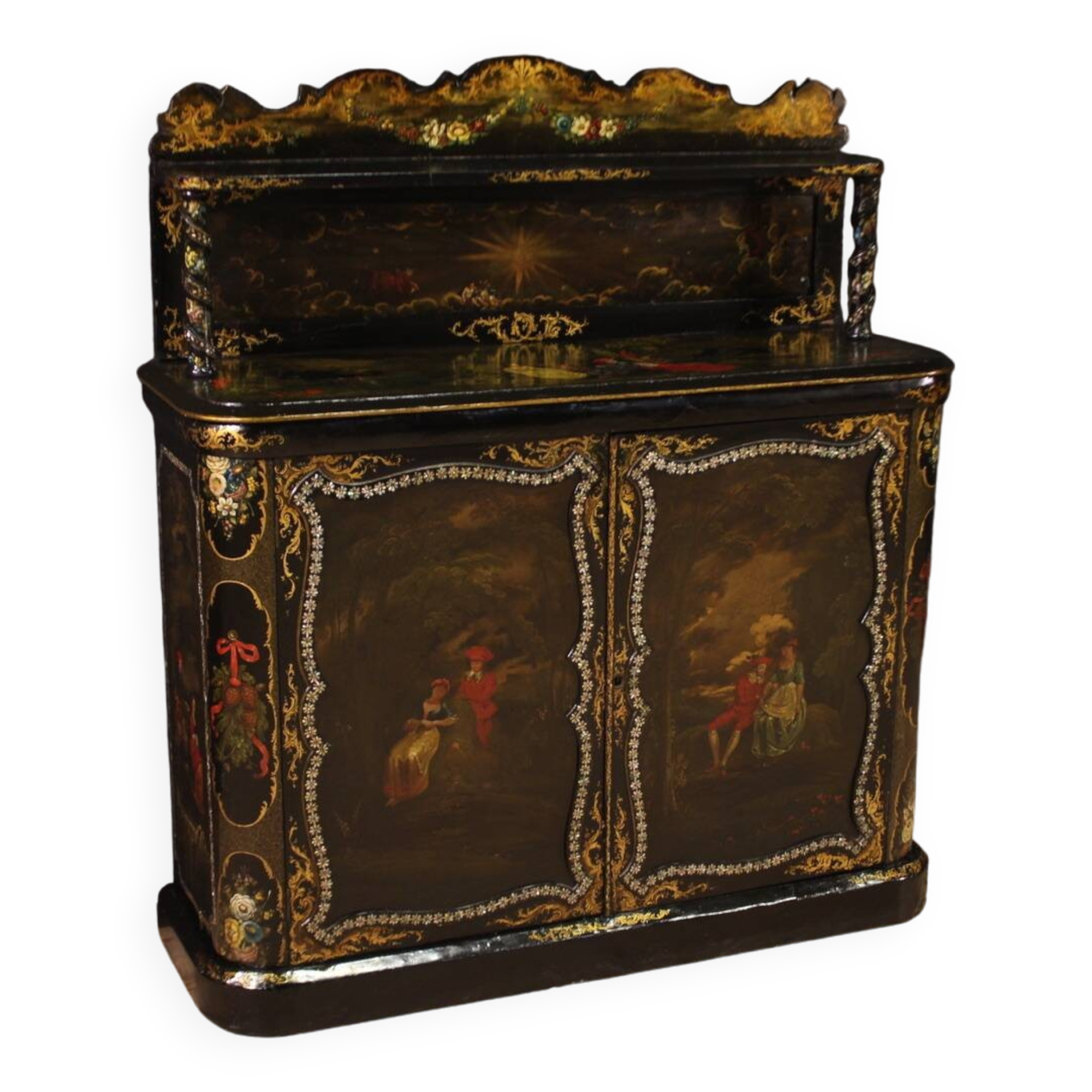 Buffet anglais laqué et peint du XIXe siècle