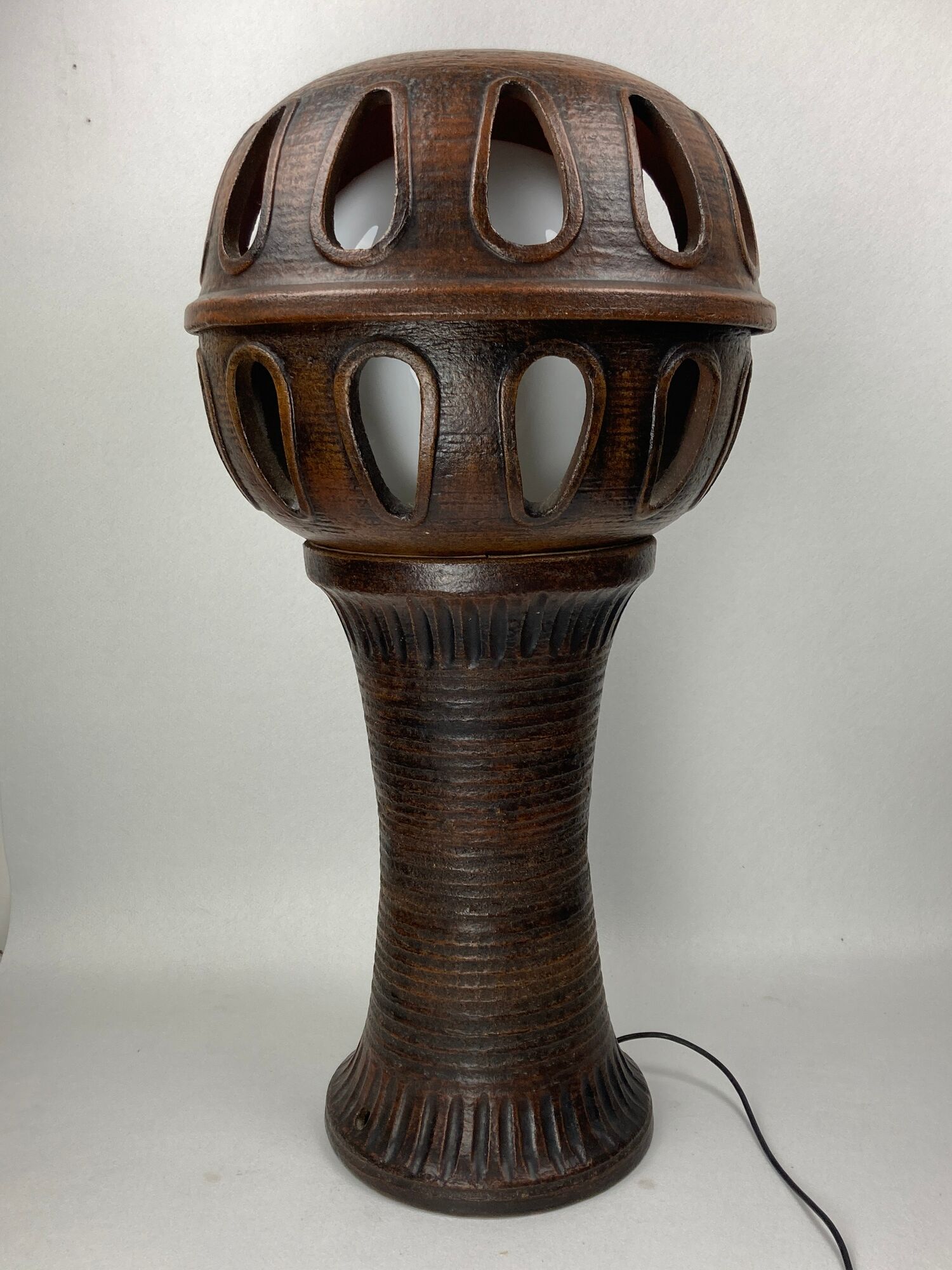 Lampadaire champignon brutaliste en céramique 100 cm, années 1960