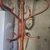 Curved wood coat rack – Thonet style