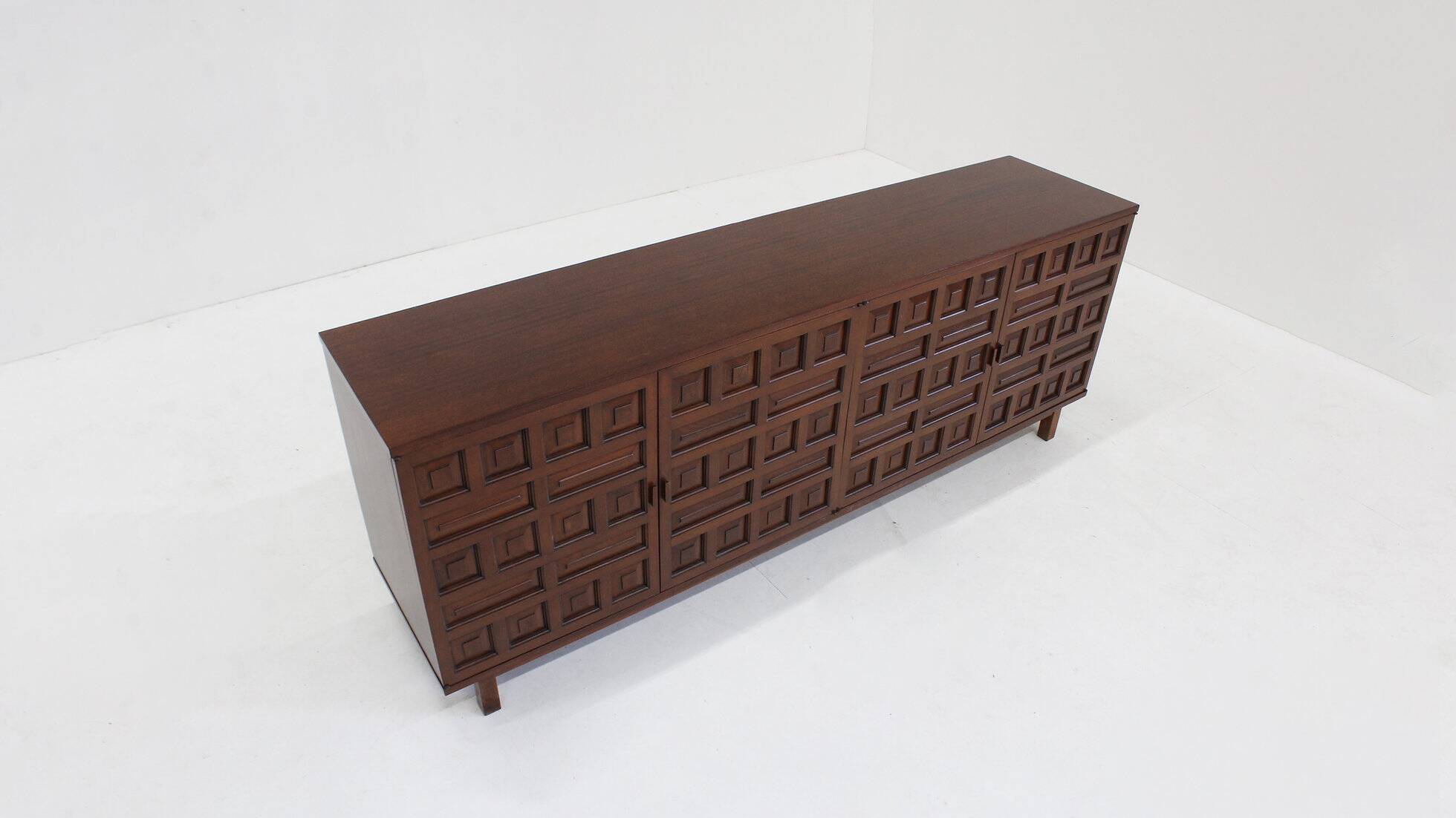 Buffet crédence brutaliste espagnol vintage des années 1970