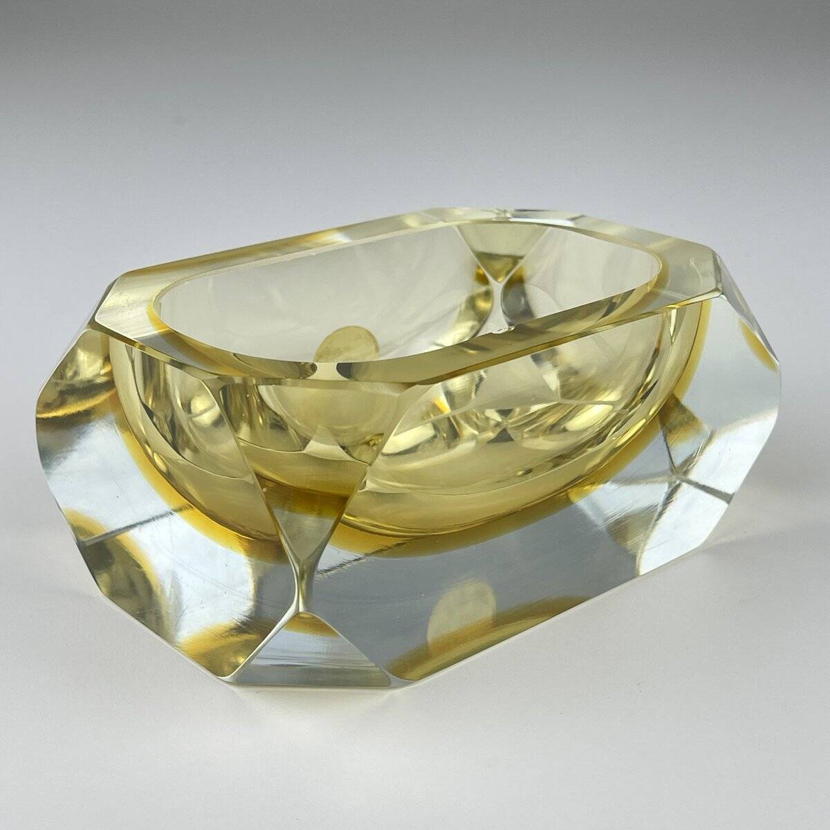 Original yellow Murano glass ashtray by Bucella Cristalli Murano, 1970s.