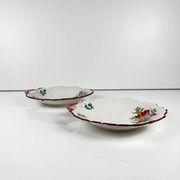 Set of 2 leaf-shaped bowls, Réverbère model by KG Lunéville, tulip and rose pattern.