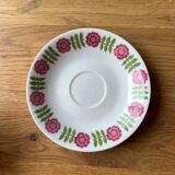 Set of flowery Chinese porcelain cups