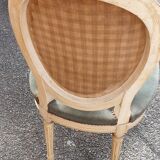 Louis xvi medallion chair