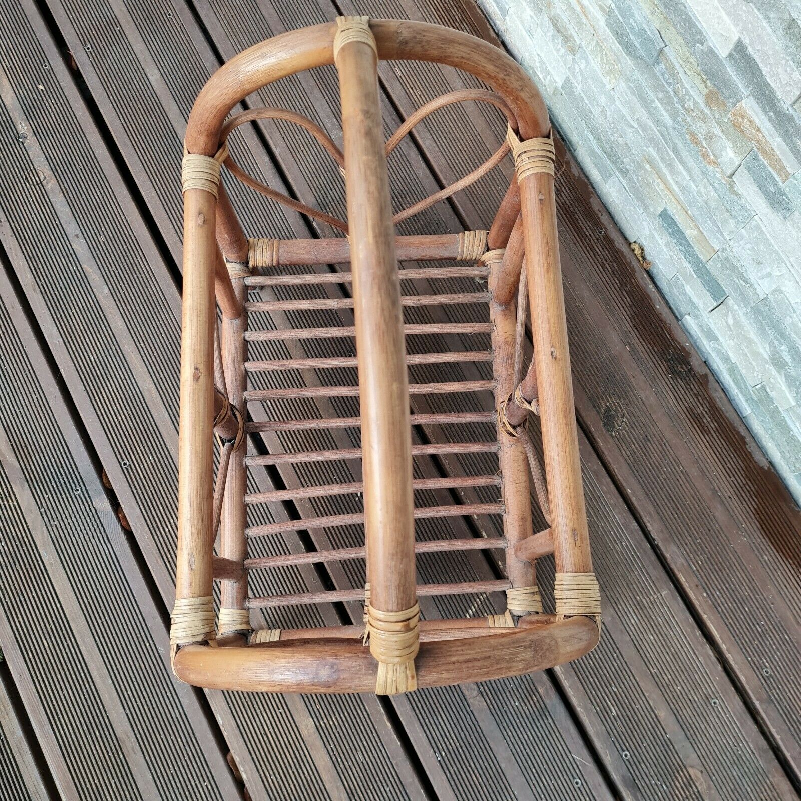 Vintage rattan magazine door