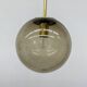Suspension boule en laiton et verre fumé de Limburg Glashütte, années 1970