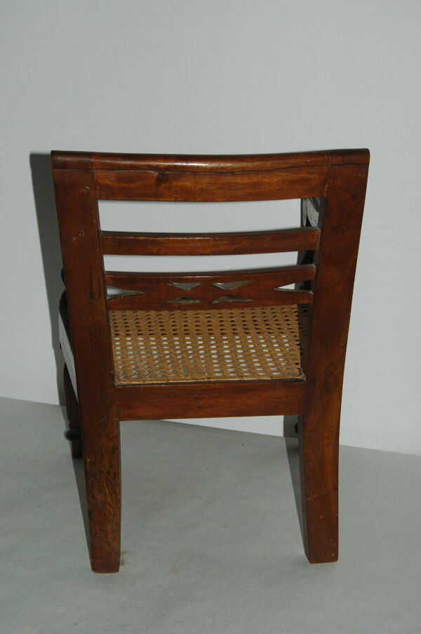 Fauteuil d'enfant cannée ancienne art populaire style Napoléon III