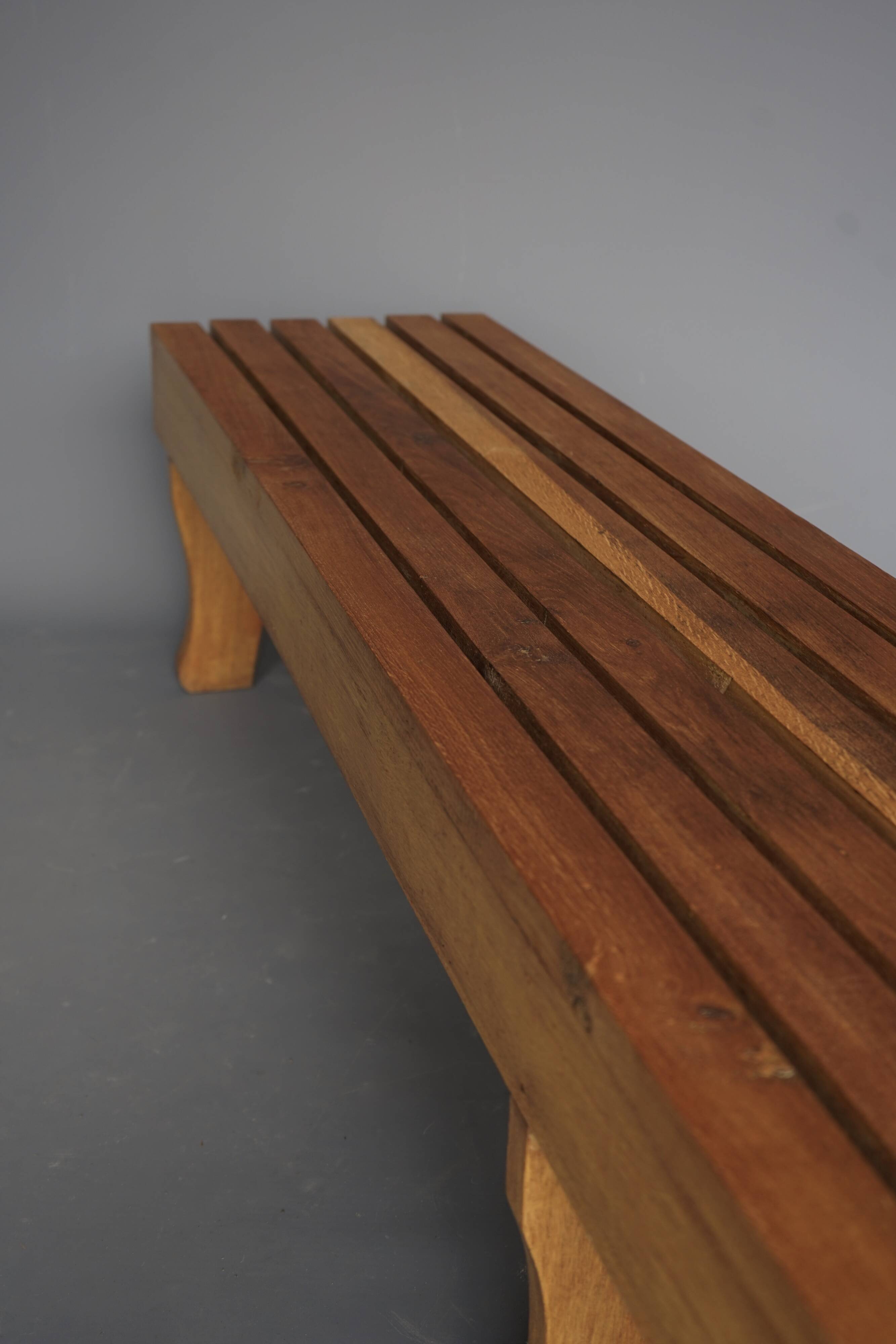 Banc à lattes en chêne, années 1960