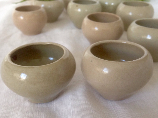 Miniature dishes in vintage sandstone