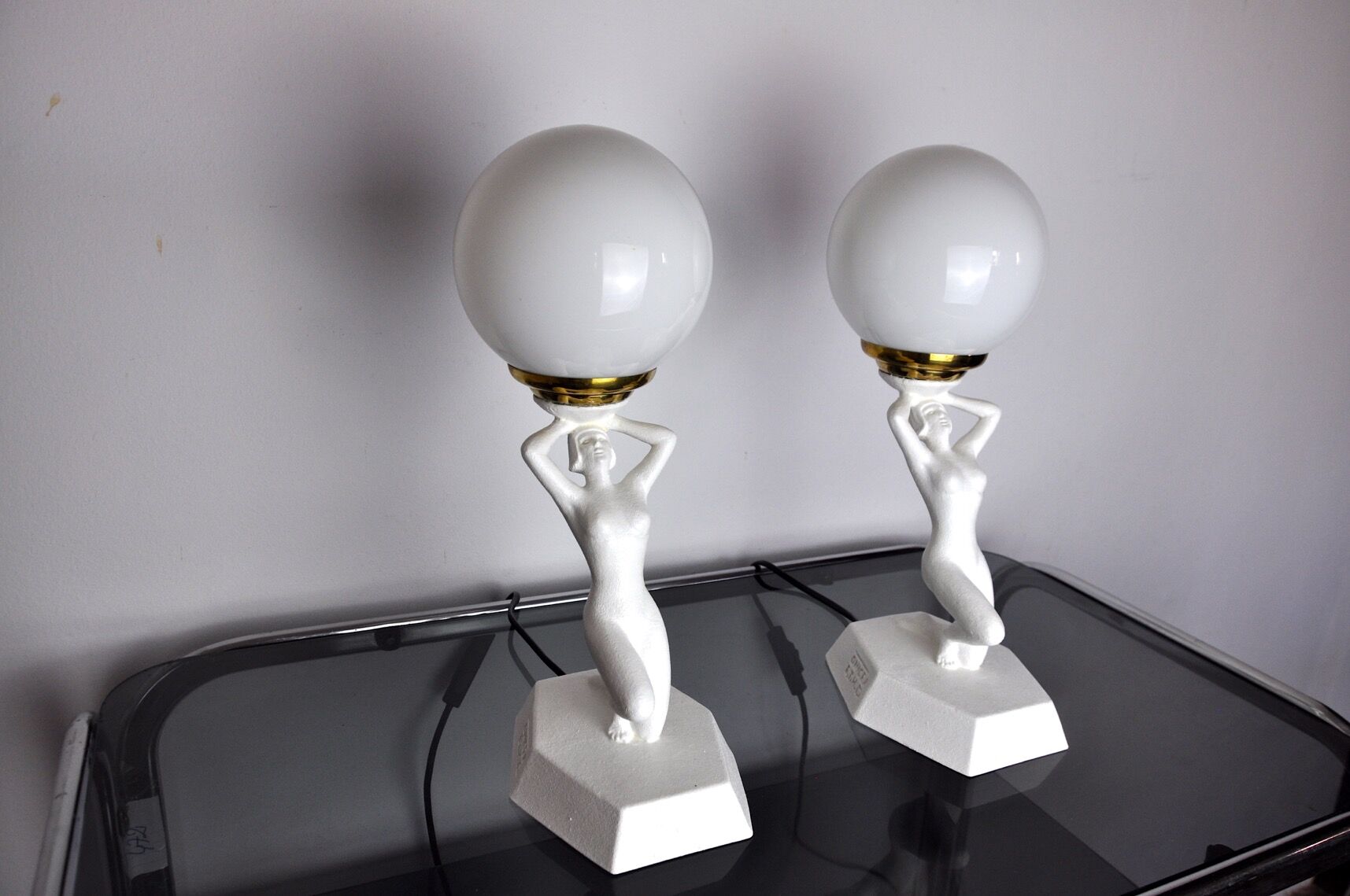 Pair of lamps "Woman with the ball" by Onices Eth 1980