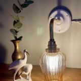 Applique coudée tulipe vintage en verre ambré