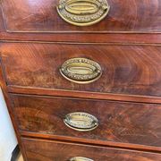 Bureau scriban anglais xixeme acajou avec tiroirs ferrures bronze boutons en os