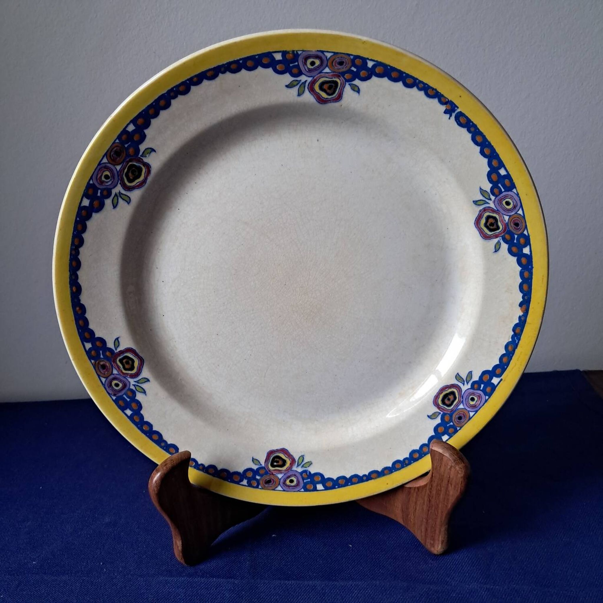 Round plate Boch Frères La Louvière. Belgium. Vintage.