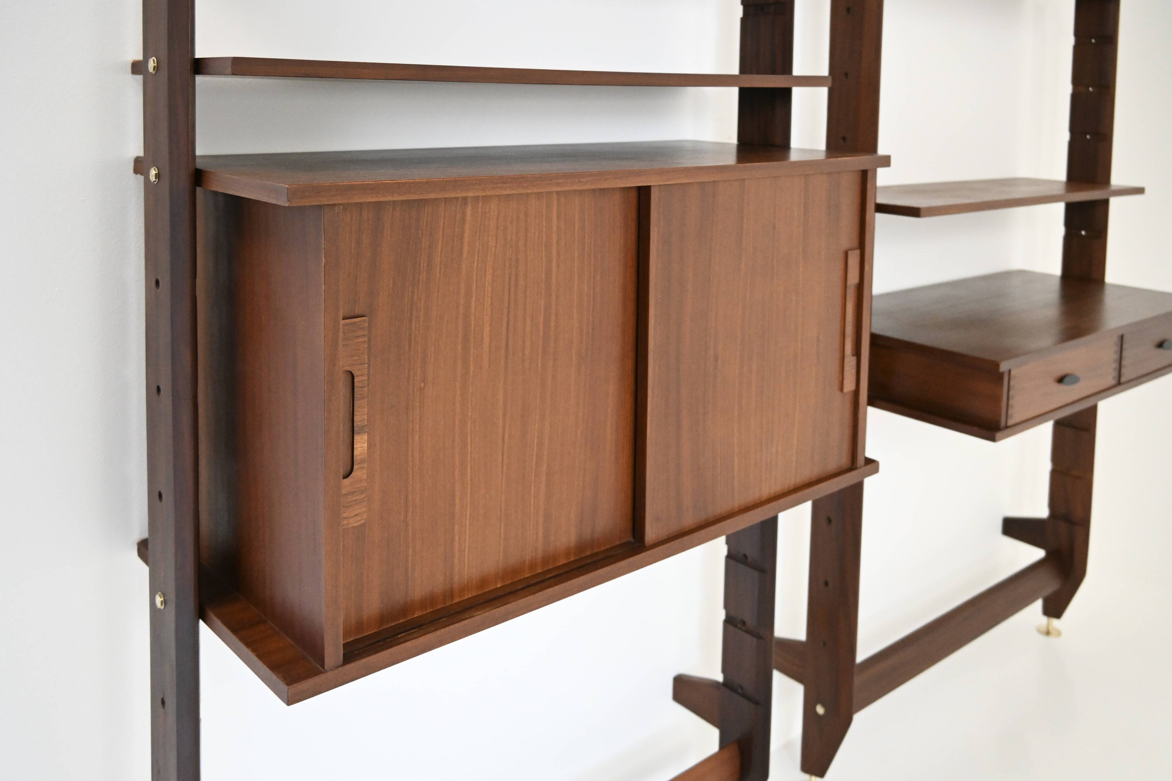 Set of 2 Italian wall bookshelves, 1960s,