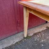 Spindle leg farm table