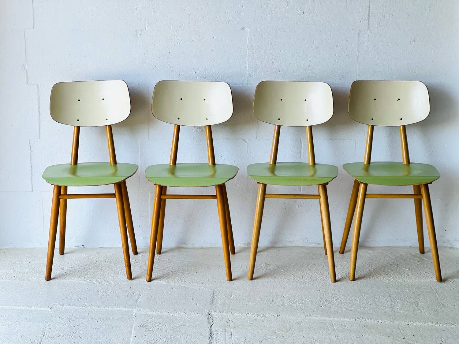 Chaises de bistro Ton, ensemble de 4