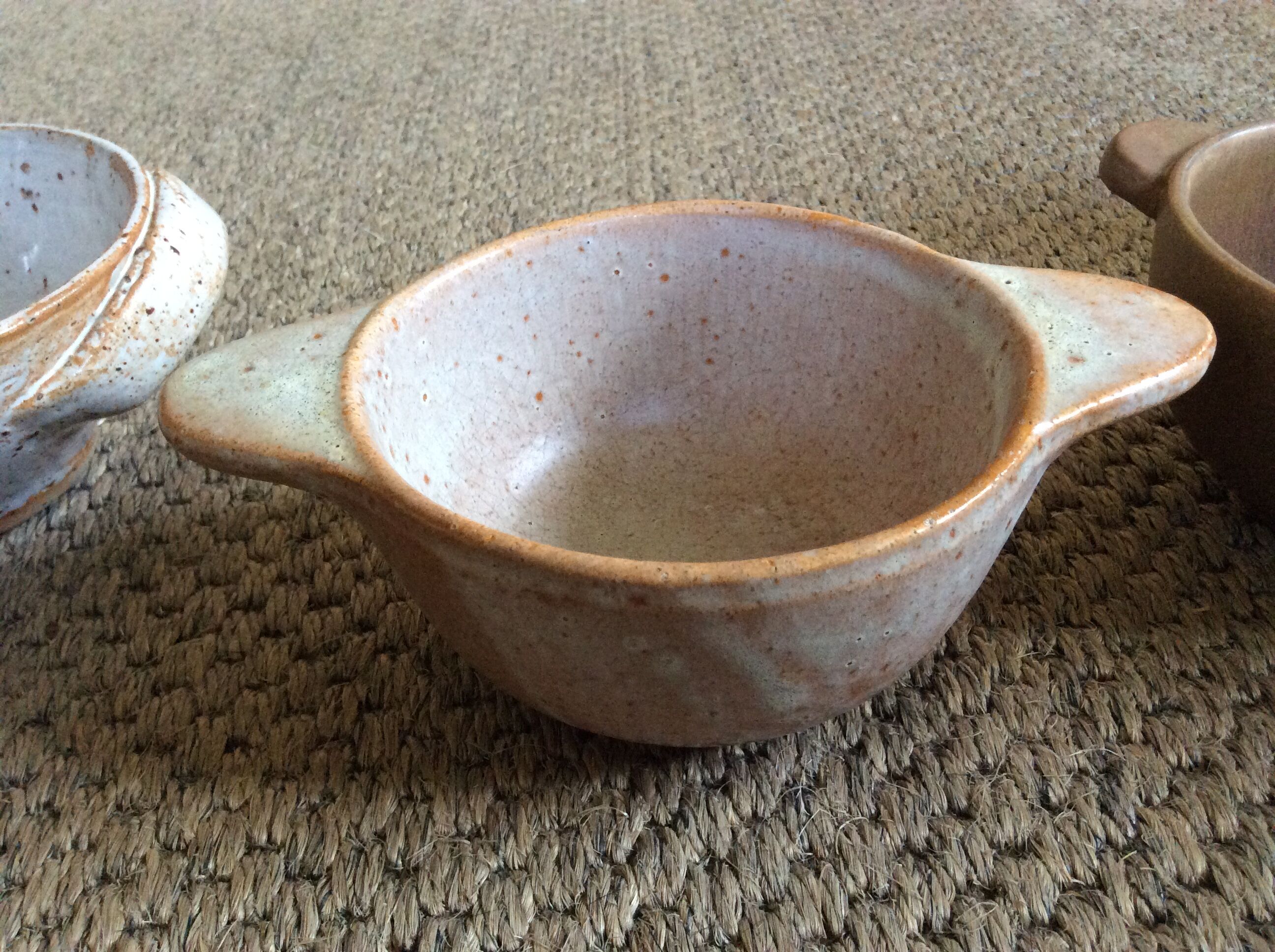4 stoneware bowls