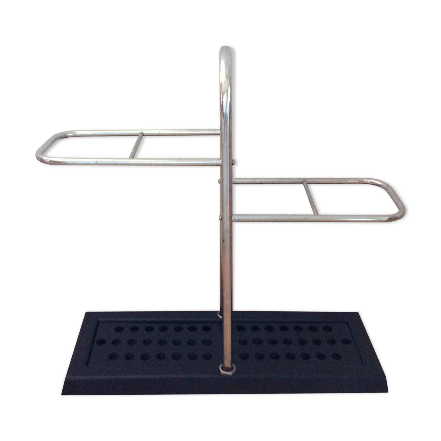 Chrome plated metal umbrella holder and black base 60/70 years